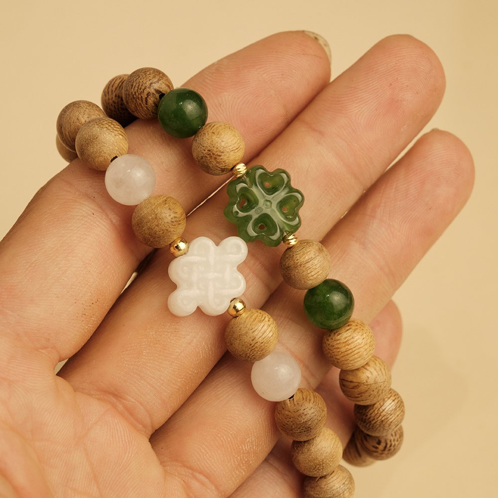 Vòng tay trầm hương -Trầm tự nhiên 8li - Phúc Ngọc Trường Niên