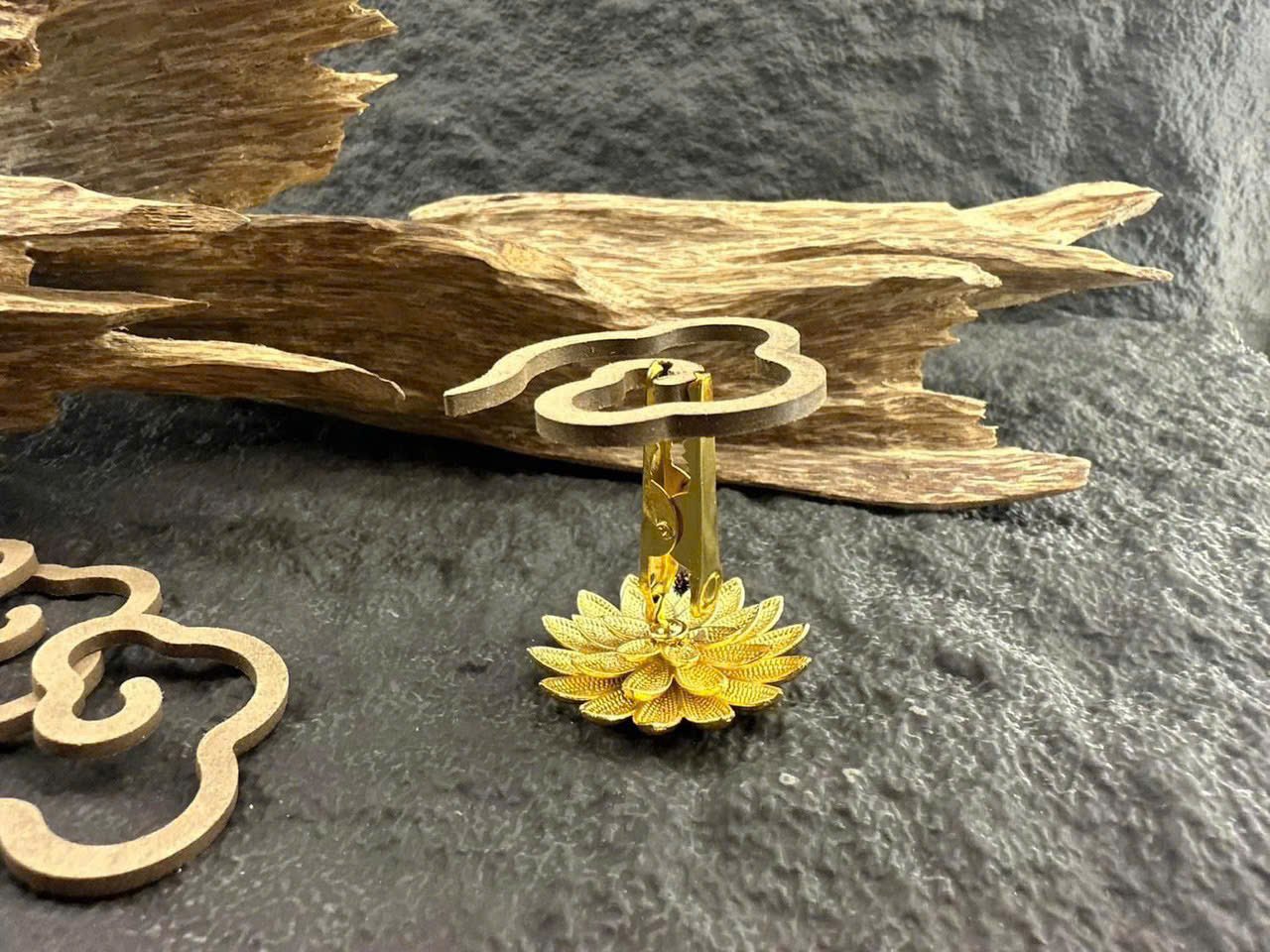 Đế Cắm Nhang Mây