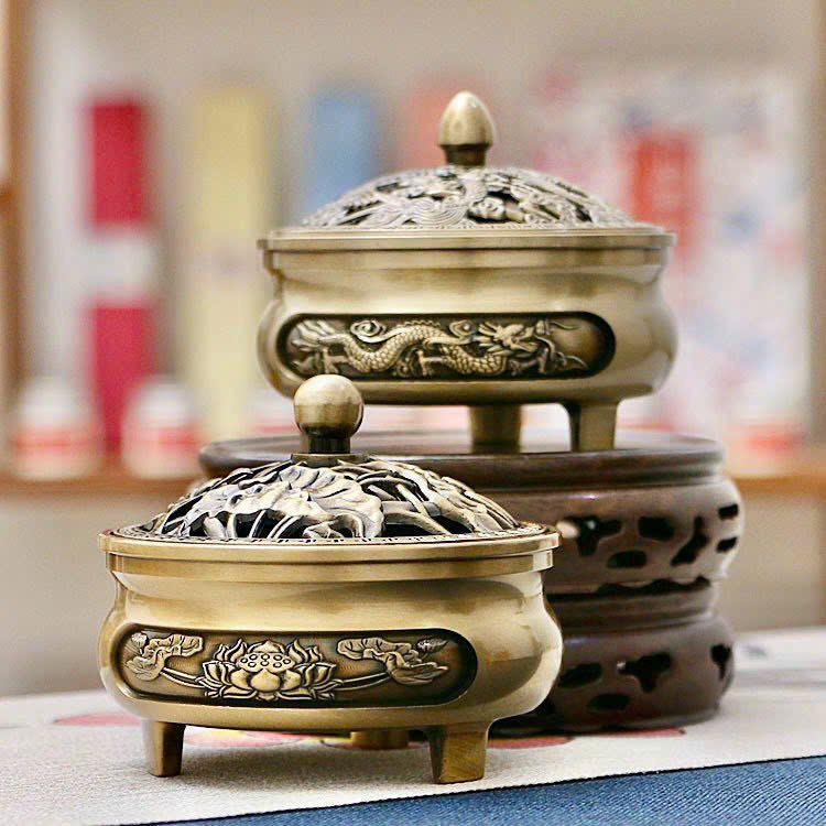 Lư Đồng 3 chân họa tiết- Lư vừa